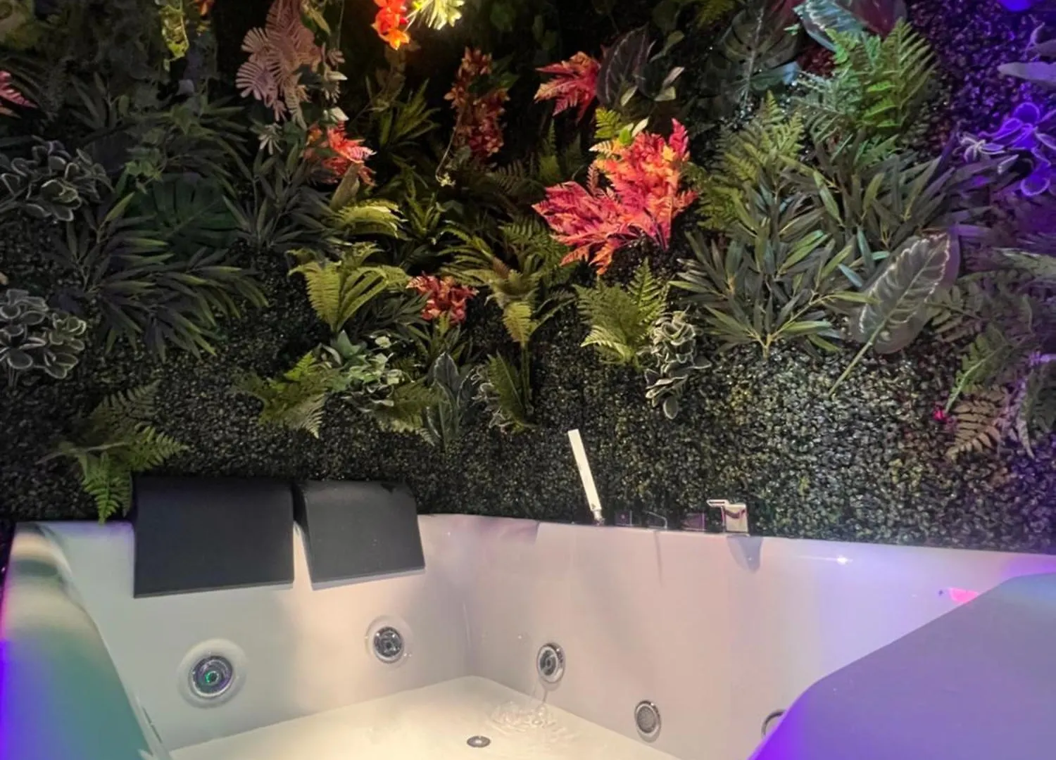 Jungle ! Jacuzzi Centre Marrakech Experience Daire Marakeş
